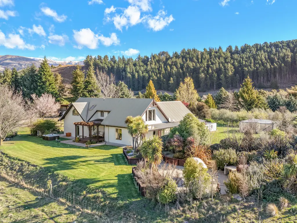 1153 Wanaka-Luggate Highway, Luggate — NZ Sotheby's International Realty Wanaka