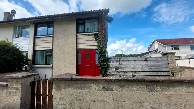 15 Cronan Gardens, Shannon, Co. Clare Semi-detached House — Quinn Property Management