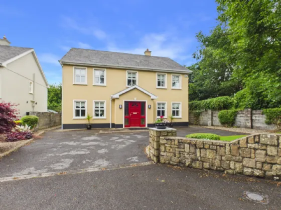 1 Monvana Road Kilrush Co Clare V15 K020 — Sherry FitzGerald O'Meara (Ennis & Shannon)
