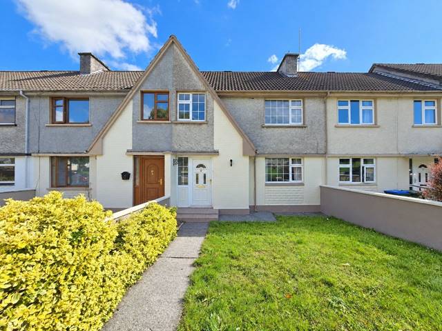 5 Dalcassian Park, Turnpike, Ennis, Co. Clare House — DNG O'Sullivan Hurley
