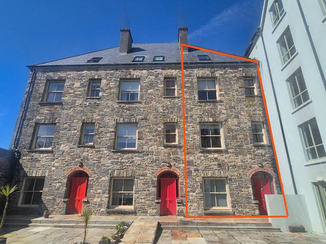 Townhouse 3 Hector Street Mill, Kilrush, V15 HD66 Townhouse House — Pat Considine Auctioneers