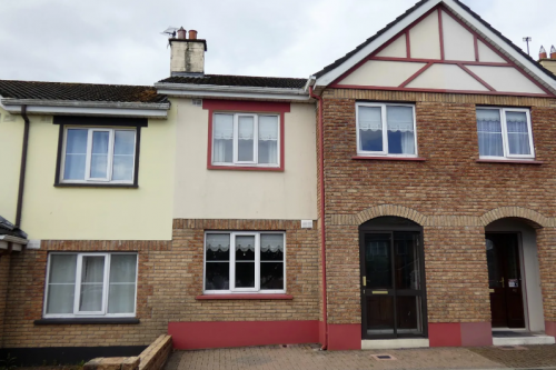 41 Station Court, Ennis, Co. Clare — Helen Gallery