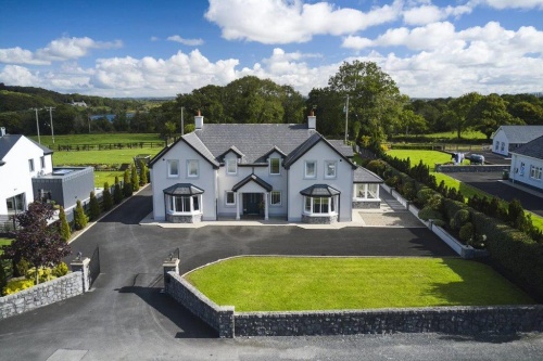 Newhall, Teermaclane, Ennis, Co. Clare — Helen Gallery