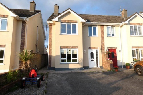 32 Fergus View, Cappahard, Ennis, Co. Clare — Helen Gallery