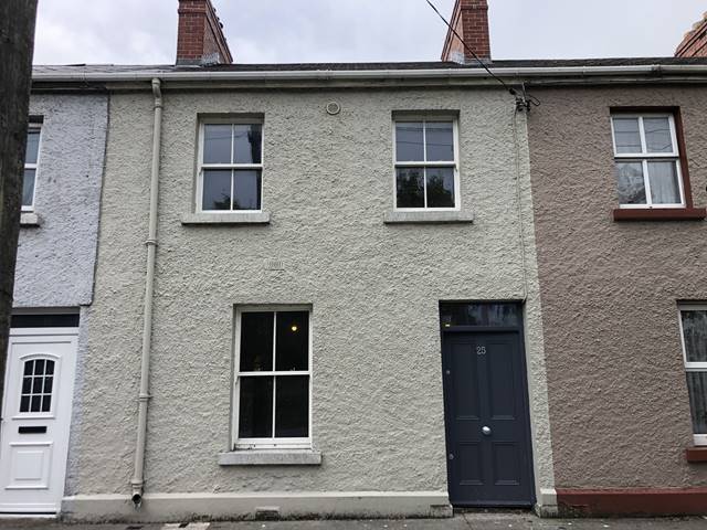 25 Steeles Terrace, Ennis, Co. Clare Townhouse House — Costelloe Estate Agents