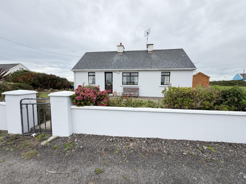 CAHERUSH, QUILTY, CO. CLARE V95 H6T7 — Streets Ahead Properties