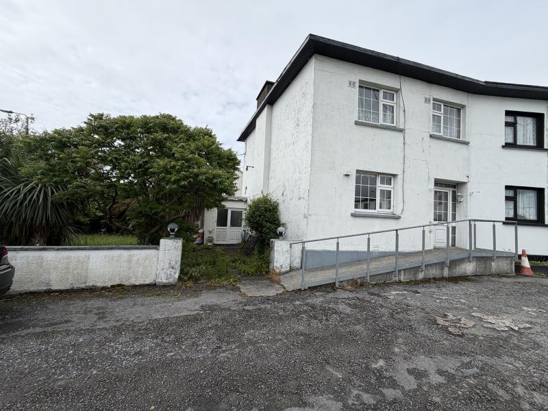 1 The Crescent, Ennistymon Road, Milto... — Streets Ahead Properties