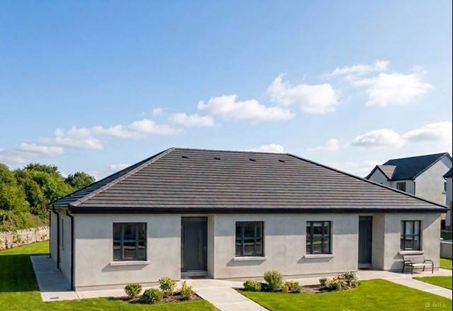 48 Cedar Hill, Tulla Road, Ennis, Co. Clare Semi-detached House — DNG O'Sullivan Hurley
