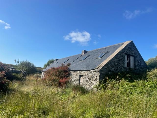 COTTAGE FOR SALE CARROWMONAGH, KILSHAN... — Streets Ahead Properties
