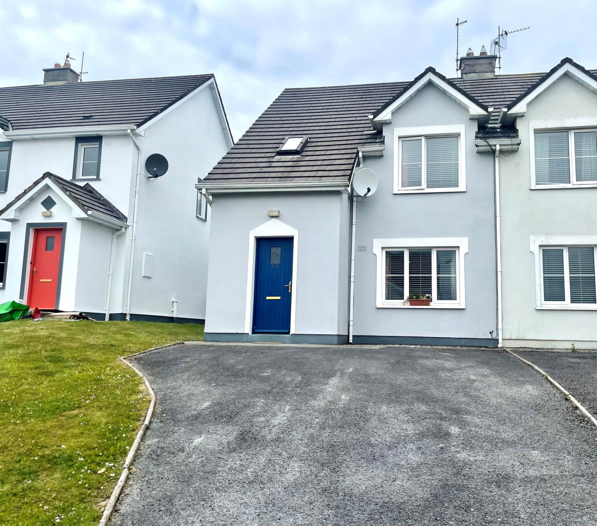 24 Summer Cove, Lahinch Semi-Detached House — Costelloe Estate Agents