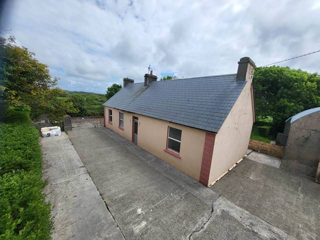 Doonaha, Kilkee, V15 VK82 Bungalow House — Pat Considine Auctioneers