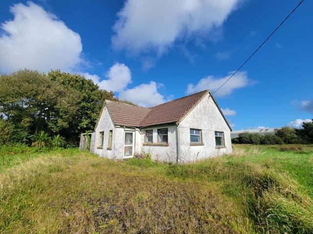 Kilmihil Co. Clare, V15 XR89 Bungalow House — Pat Considine Auctioneers