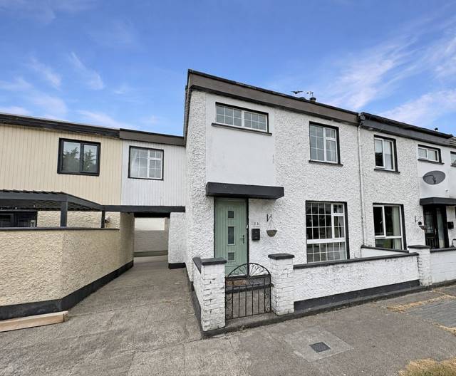 23 Tradaree Court, Shannon, Co. Clare House — DNG O'Sullivan Hurley
