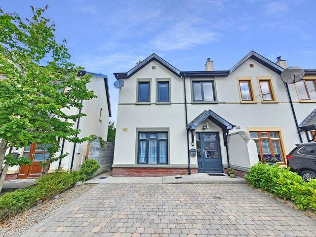 73 Cluain Ros Leamhan, Tulla Road, Ennis, Co Clare End Of Terrace House — DNG O'Sullivan Hurley