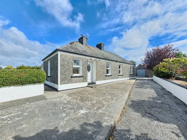 Liscullane, Tulla, Ennis, Co Clare Detached House — DNG O'Sullivan Hurley