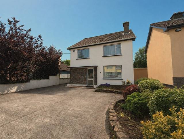 16 Kevin Barry Avenue, Ennis, Co. Clare Detached House — DNG O'Sullivan Hurley