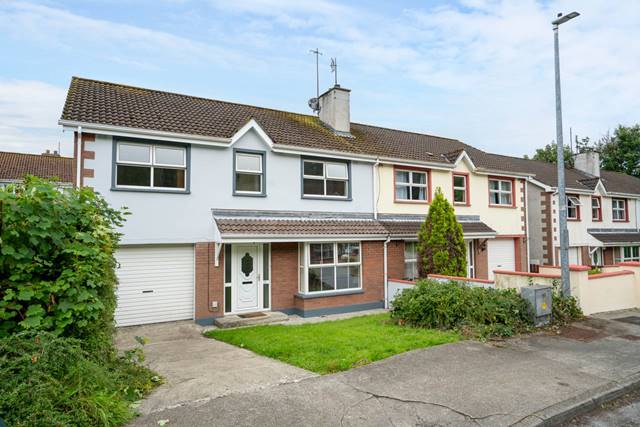 17 Knocknamona Crescent, Letterkenny, F92 A6C9 Semi-detached House — Glen Estates