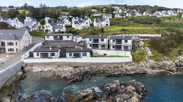 Pierside Apartments, Portsalon, Letterkenny, F92 D4C6 Apartment — Glen Estates