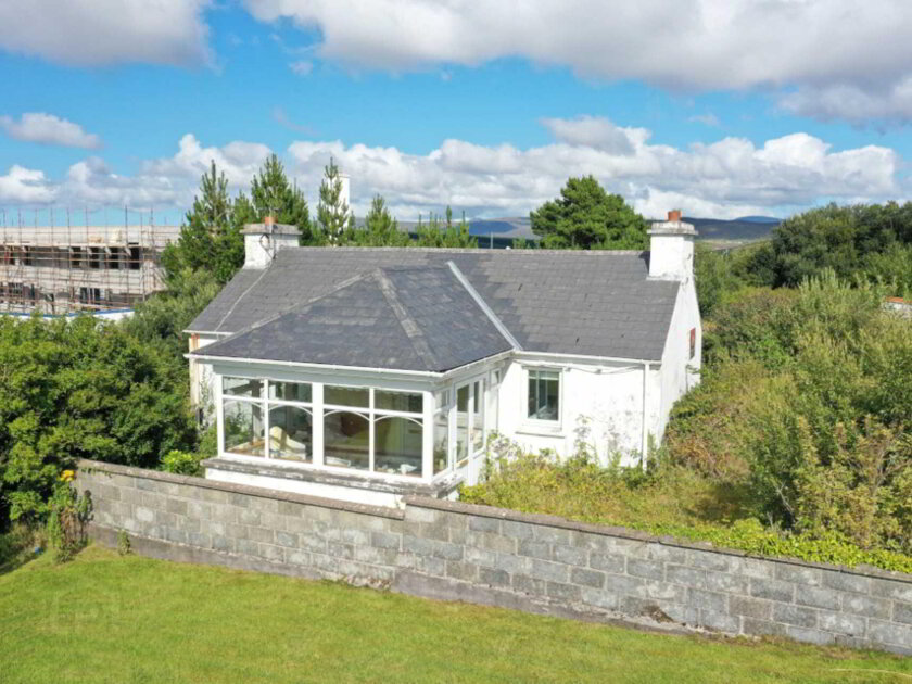 Teach Na Pairce, Chapel Road, Dungloe, County Donegal , F94 AN26 — Campbells Auctioneers