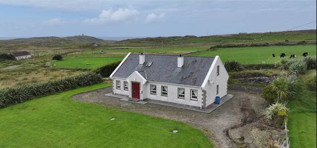 WEST TOWN, MALIN HEAD, CO DONEGAL Bungalow House — McCauley Properties M.I.A.V.I