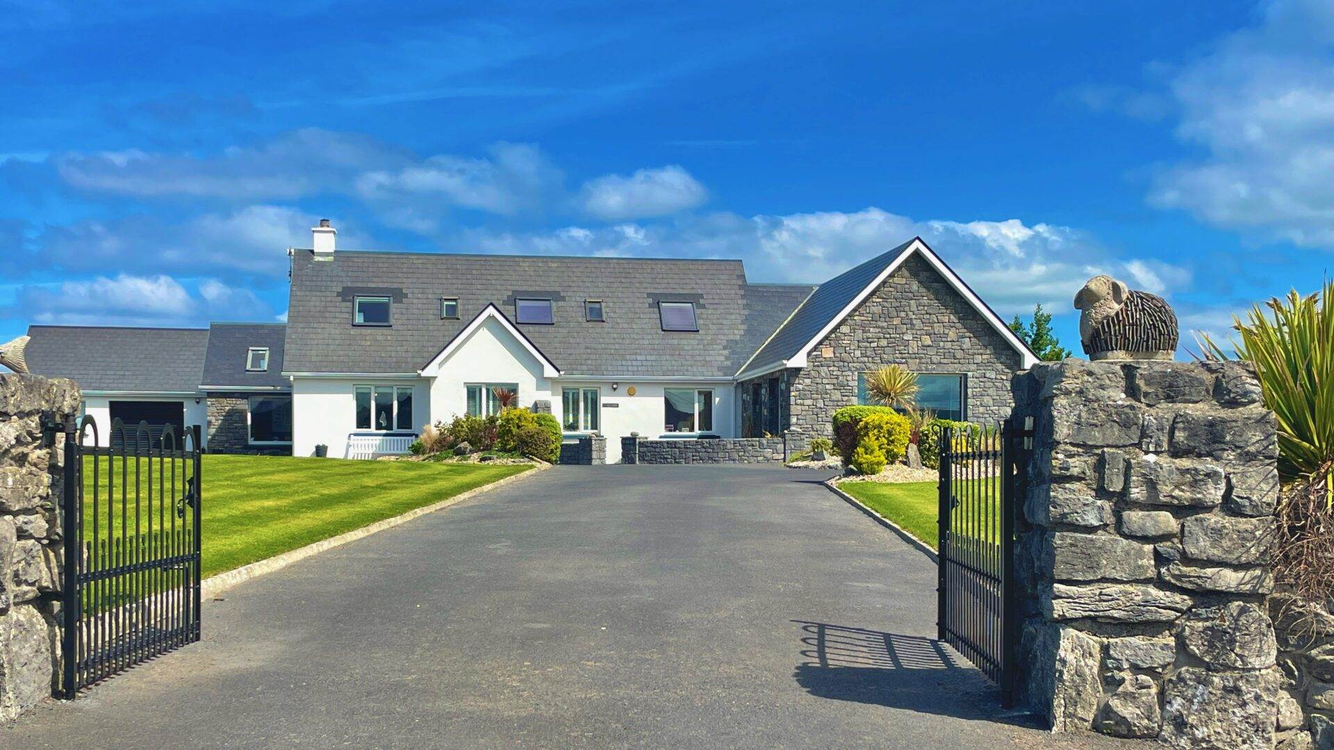 The Bays, Cloosh, Kinvara, Co. Galway H91 YFT2 Detached House — Farrell Auctioneers & Estate Agents Ltd