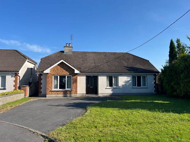 15 Willow Park, Derrymullan, Ballinasloe, Co. Galway Detached House — John Dolan Auctioneers Ltd