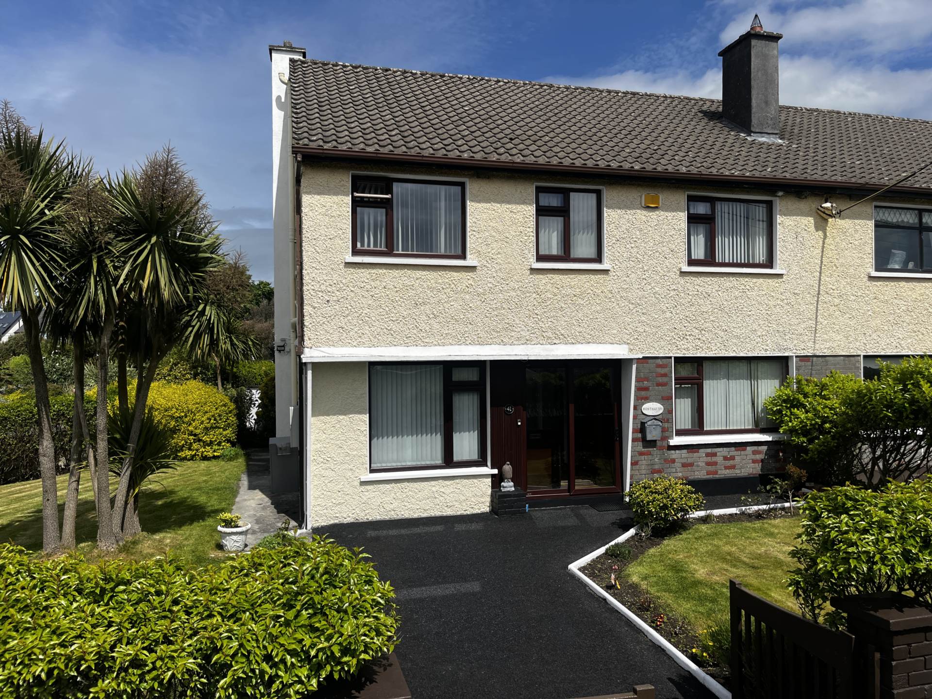 41 Whitestrand Park, Galway. H91 DPW3 Semi-Detached House — Colleran Auctioneers