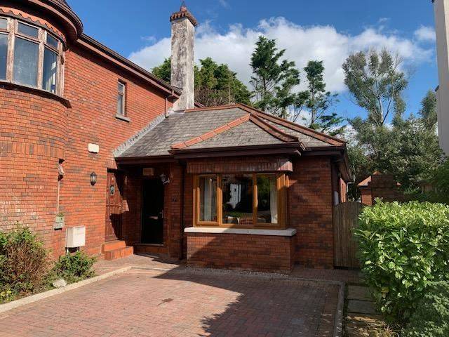 No. 7 The Nurseries, Taylors Hill, Galway City Bungalow House — John Quinn Auctioneers