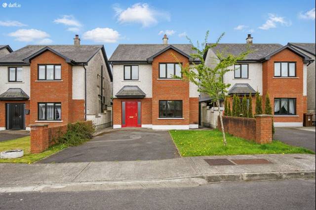 11 Beechlawn Heights, Ballinasloe, Co. Galway Detached House — John Dolan Auctioneers Ltd