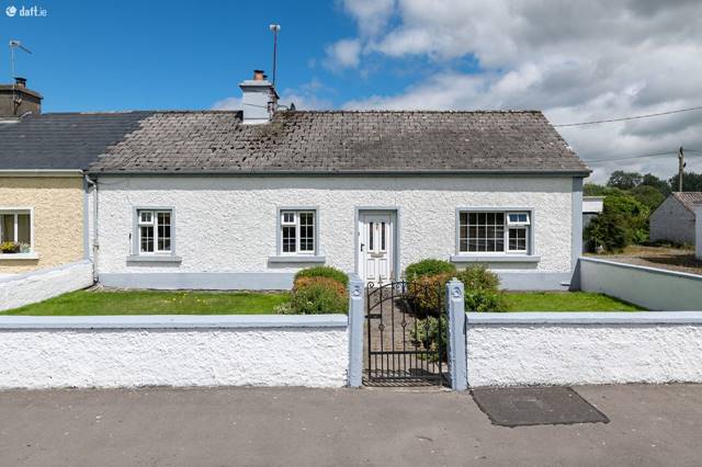 9 Deerpark, Ballinasloe, Co. Galway Semi-detached House — John Dolan Auctioneers Ltd