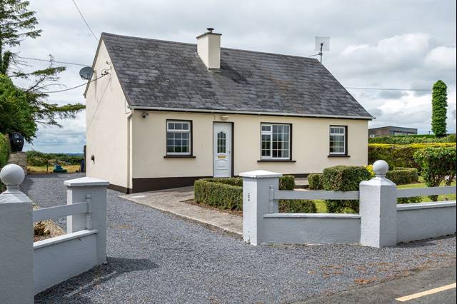 Redmount Hill, Lawrencetown, Ballinasloe, Co. Galway Detached House — John Dolan Auctioneers Ltd