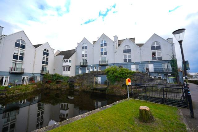 36 The Waterfront, Bridge Street, Galway City Centre — Fair Deal Property