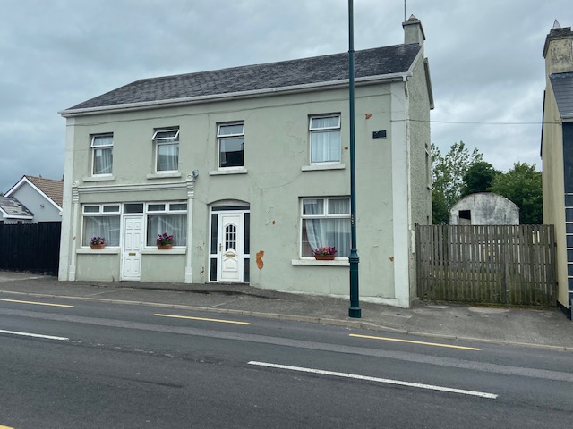 Main St, Williamstown, Co Galway F45 CT98- Prime 5 Bedroom Residential with Commercial Potential — Gerry Coffey Auctioneer and Valuer