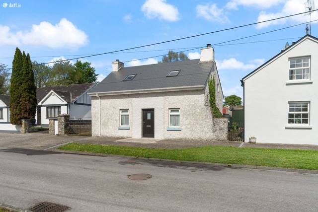The Mall, Eyrecourt, Ballinasloe, Cloghbrack, Co. Galway Detached House — John Dolan Auctioneers Ltd