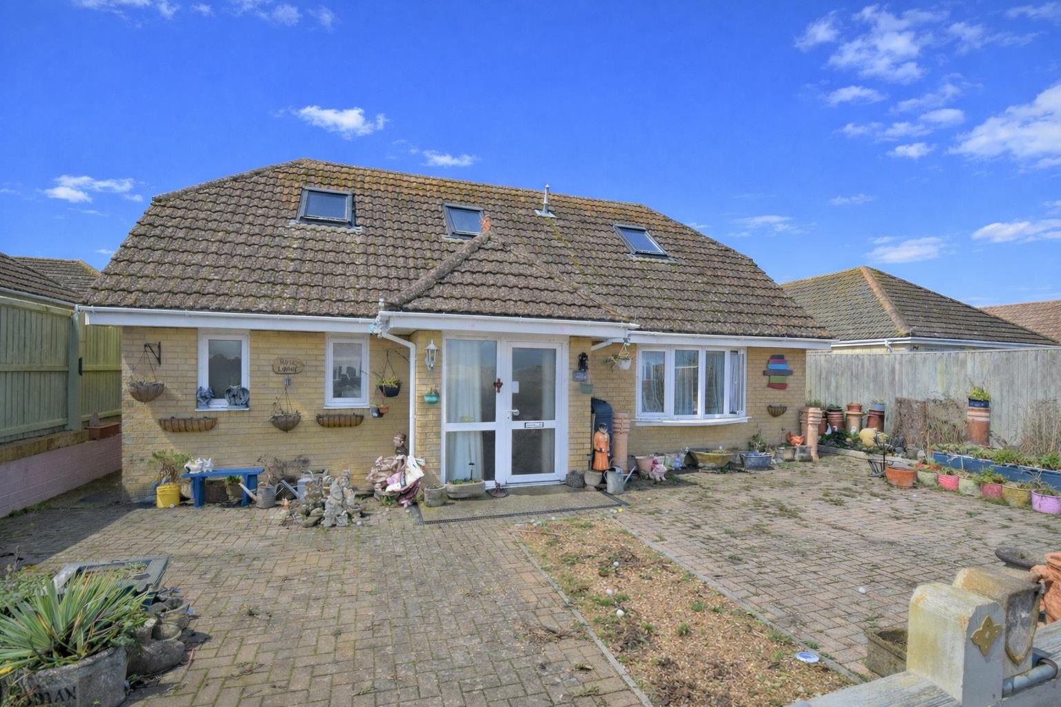 Fairview Crescent, Lake — Wright Estate Agency