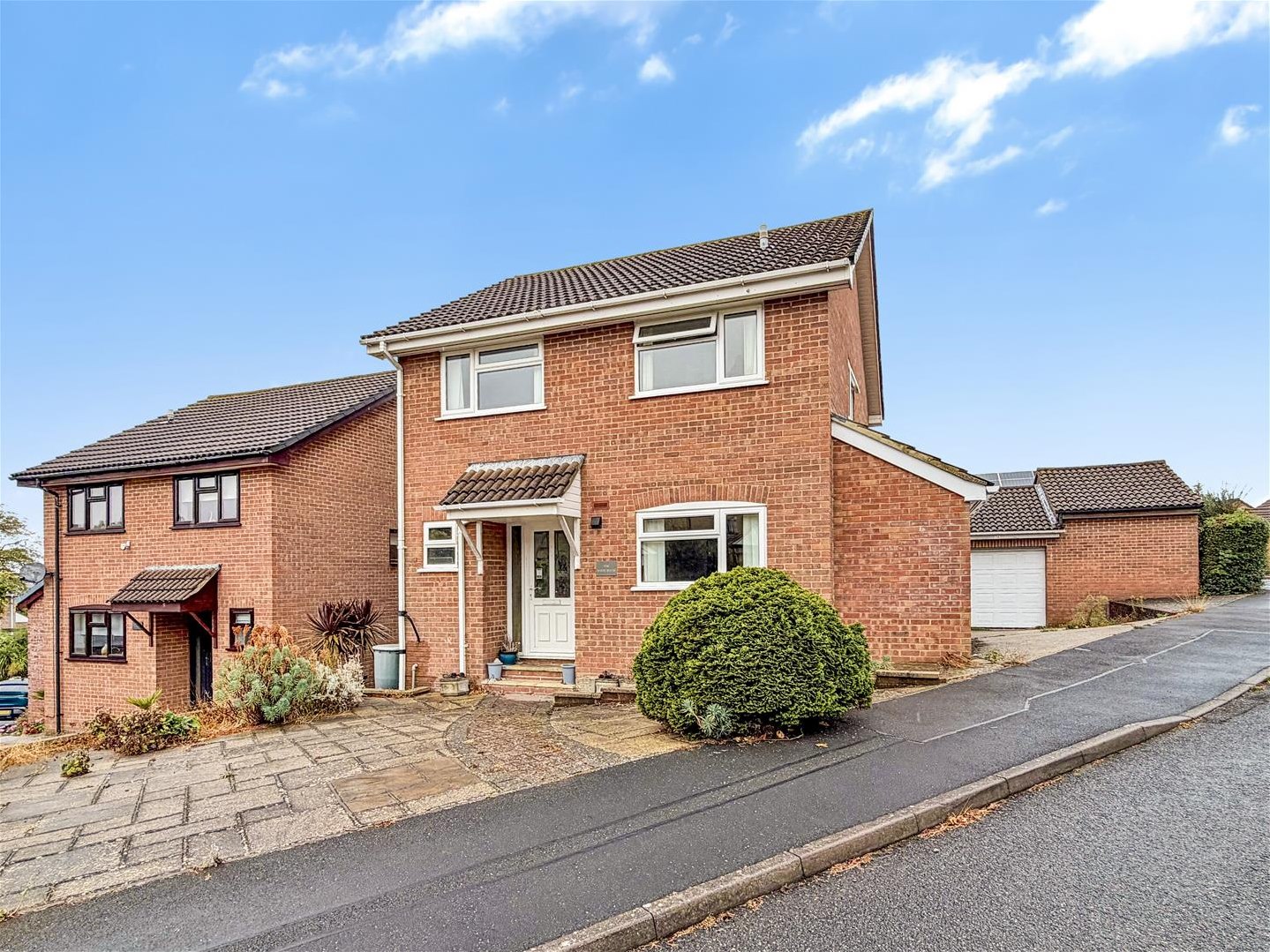 Hefford Road, East Cowes — Wright Estate Agency