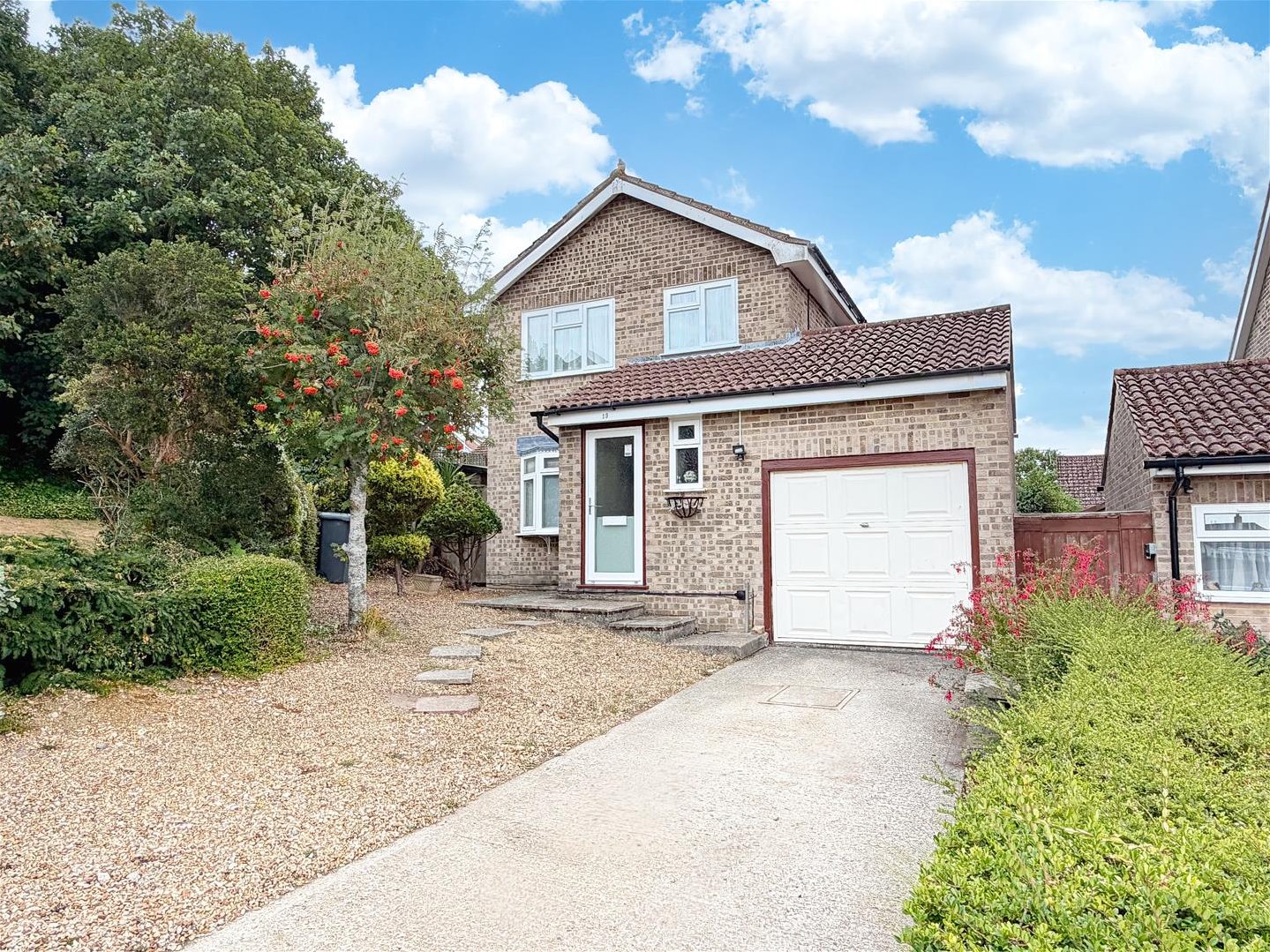 Hendy Road, East Cowes — Wright Estate Agency