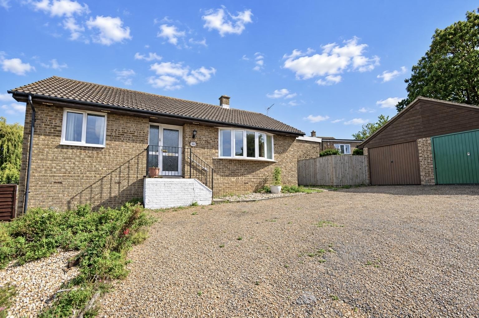 Kestrel Close, Lake — Wright Estate Agency