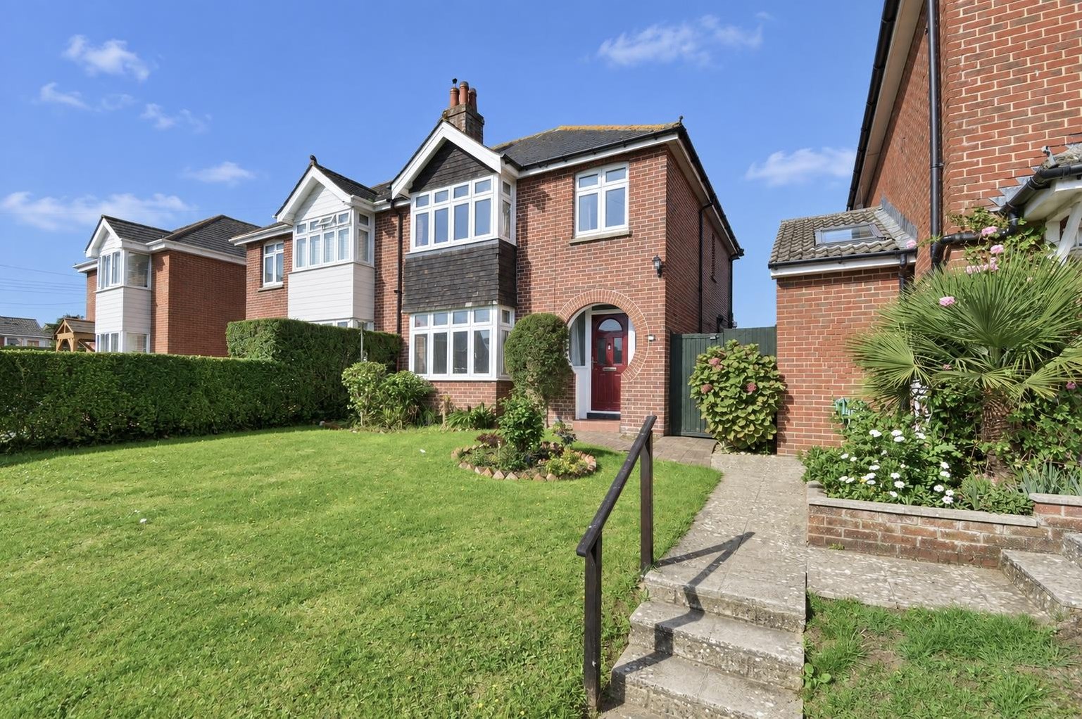 Newport Road, Godshill — Wright Estate Agency