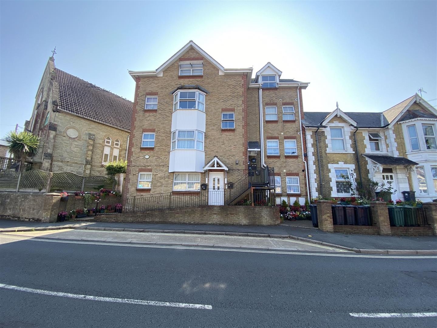 Victoria Avenue, Shanklin — Red Squirrel Property Shop