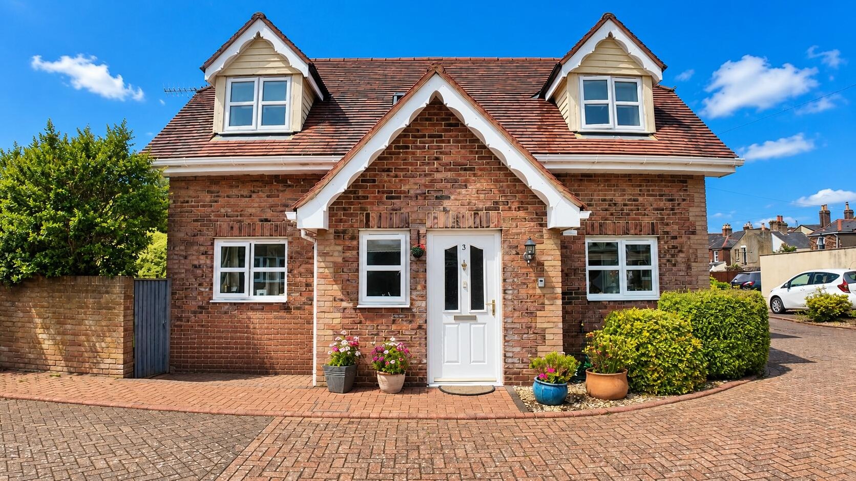 West Street, Ryde — Red Squirrel Property Shop