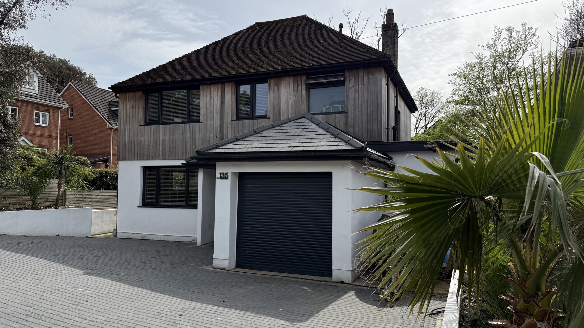 West Hill Road, Ryde OIRO — Red Squirrel Property Shop