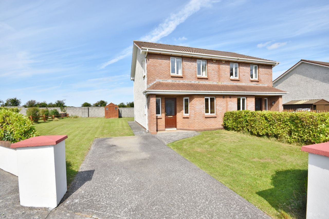 Semi detached House79 Lioscarrig Drive, Caherslee, Tralee, Co. Kerry — Daire McCann Property