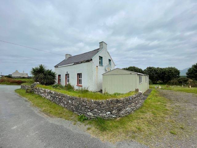 Cathair Scoilbín, Ballydavid, Kerry, V92YP71 Detached House — Property Partners Darragh Ó Sé