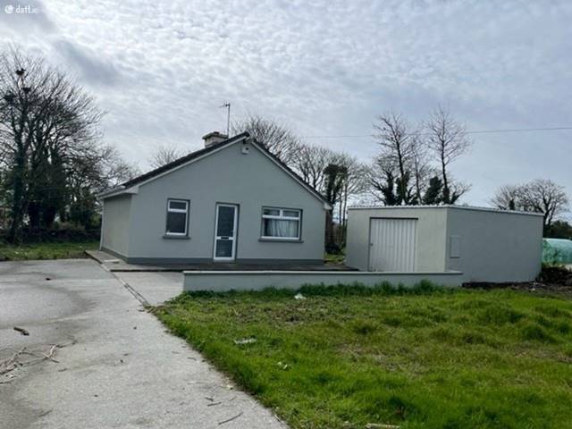 Dromkeen West, The Village, Causeway, Co. Kerry Bungalow House — Ger Carmody Estates