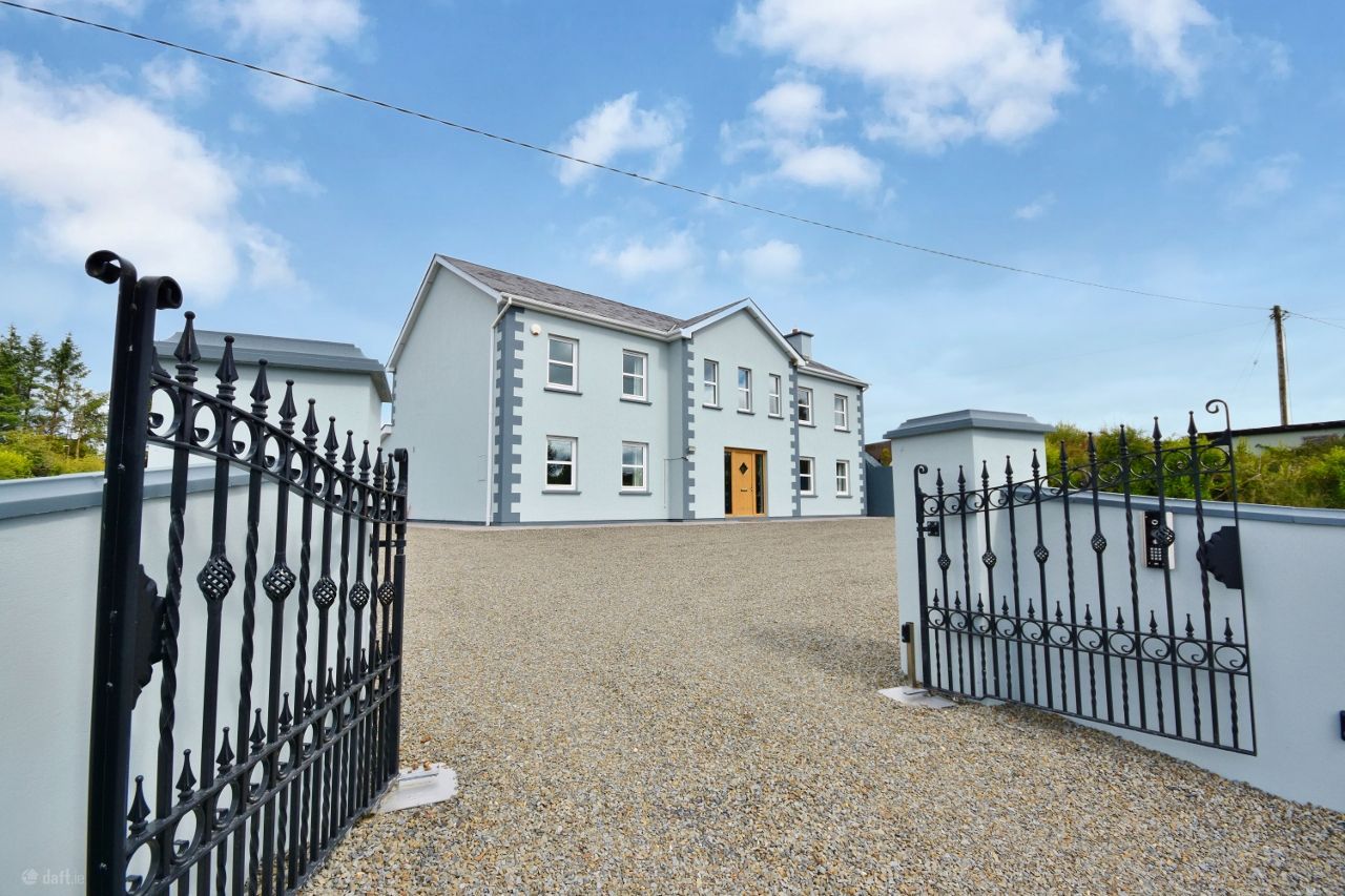 Detached HouseMeenganaire, Knocknagoshel, Co. Kerry — Daire McCann Property