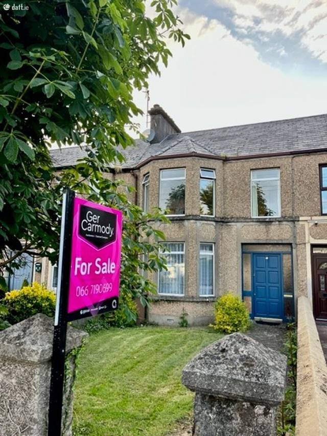 15 Oakpark Demesne, Tralee, Co. Kerry Terrace House — Ger Carmody Estates