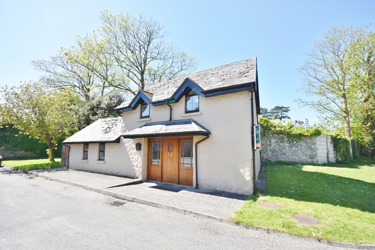 Detached House11 Avondale Court, Manor West, Tralee, Co. Kerry — Daire McCann Property