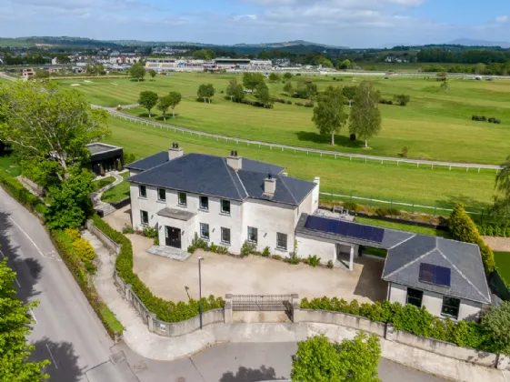 One Castle Drive Ross Road Killarney Co. Kerry V93 H1FX — Sherry FitzGerald Coghlan