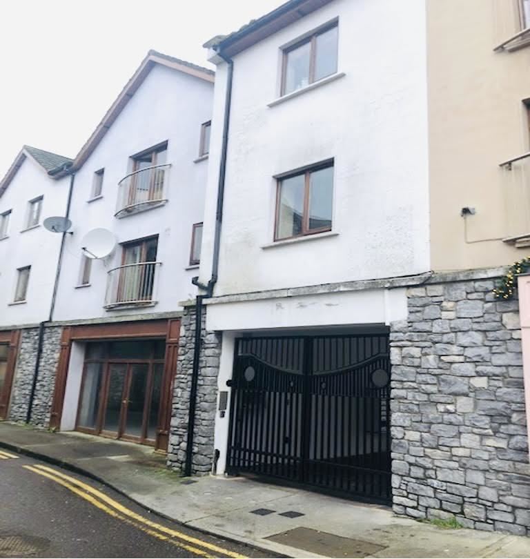 No. 3 Market Court, Tralee, Kerry, V92D791 Apartment — Property Partners Darragh Ó Sé